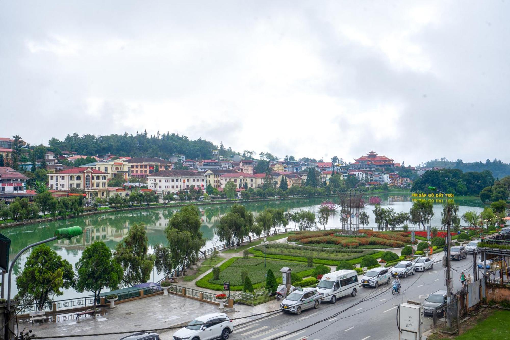 Canvas Sapa Legend Hotel Exterior photo